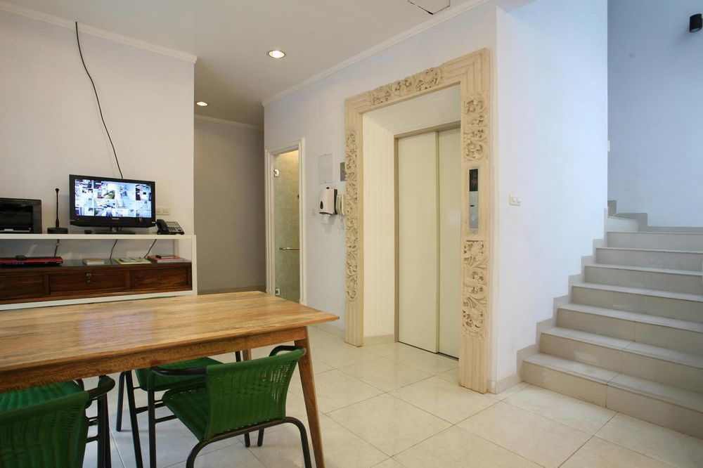 Hotel Sun Rise House Yakarta Exterior foto